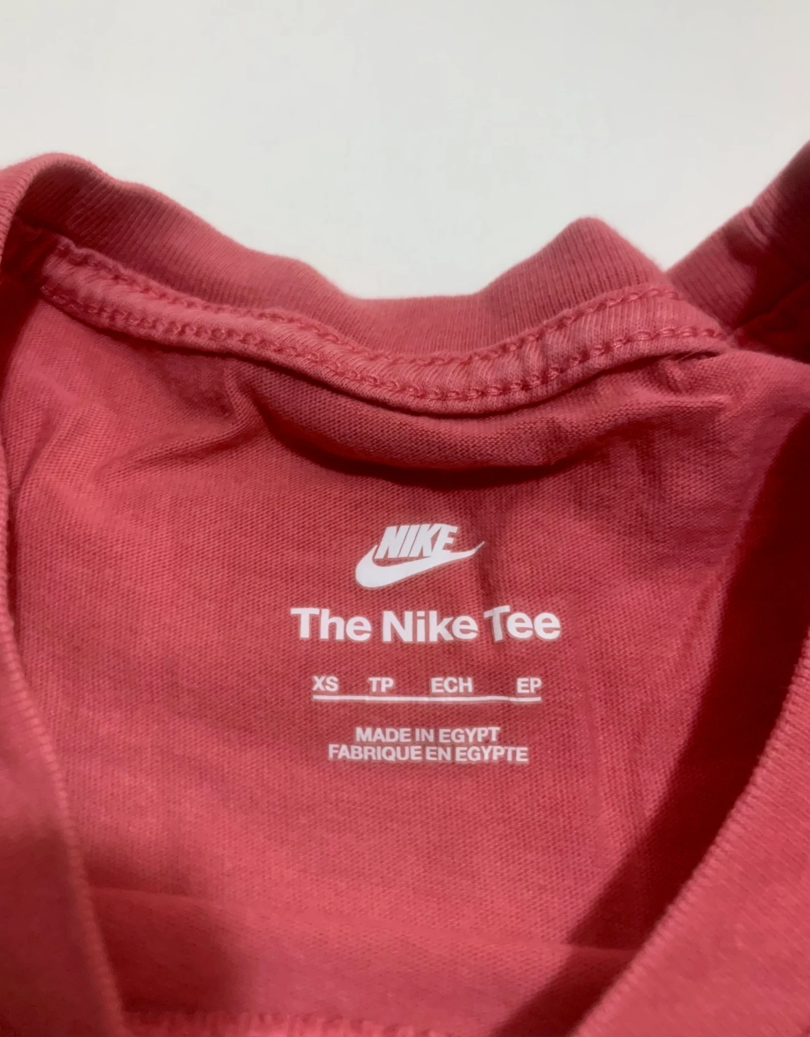 Camiseta Nike Original Color Coral Talla XS – photo 3